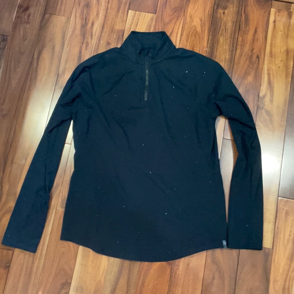 EUC mountain hardwear long sleeve shirt